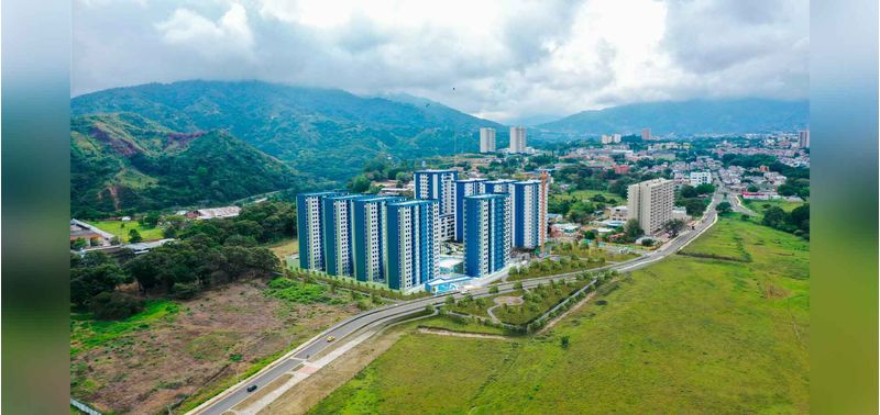 Club Residencial Torreon De Varsovia proyecto de vivienda