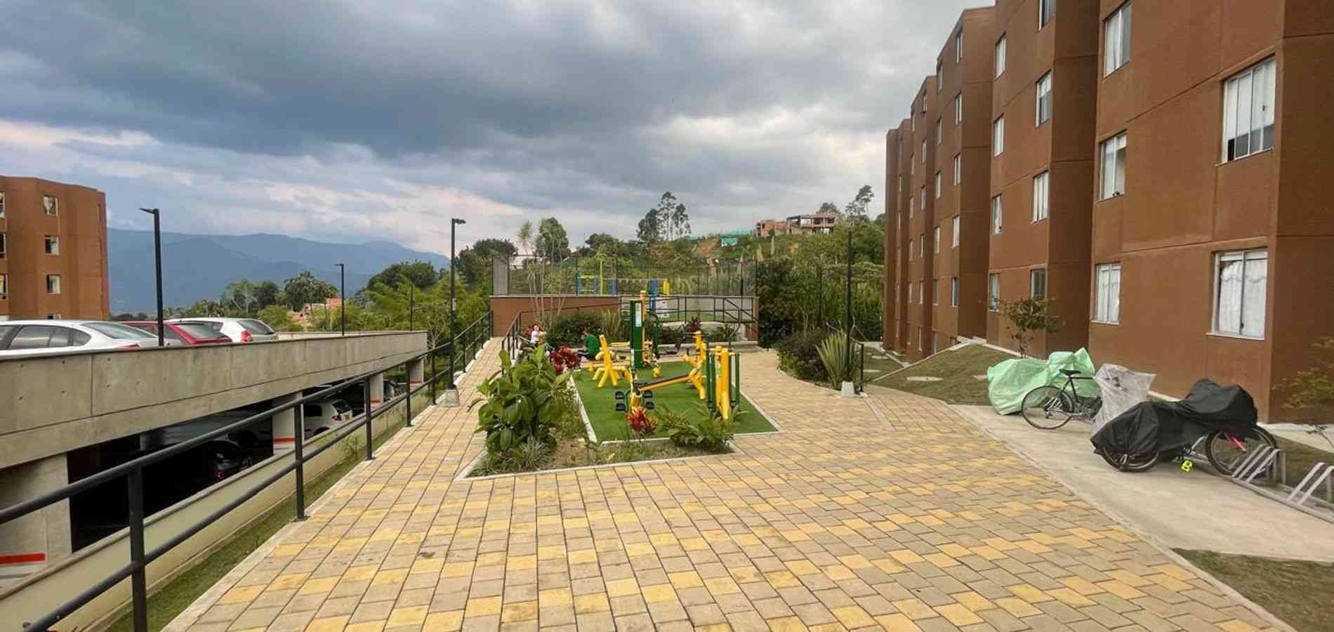 Vendo apartamento en San Antonio de Prado, Medellín.-3