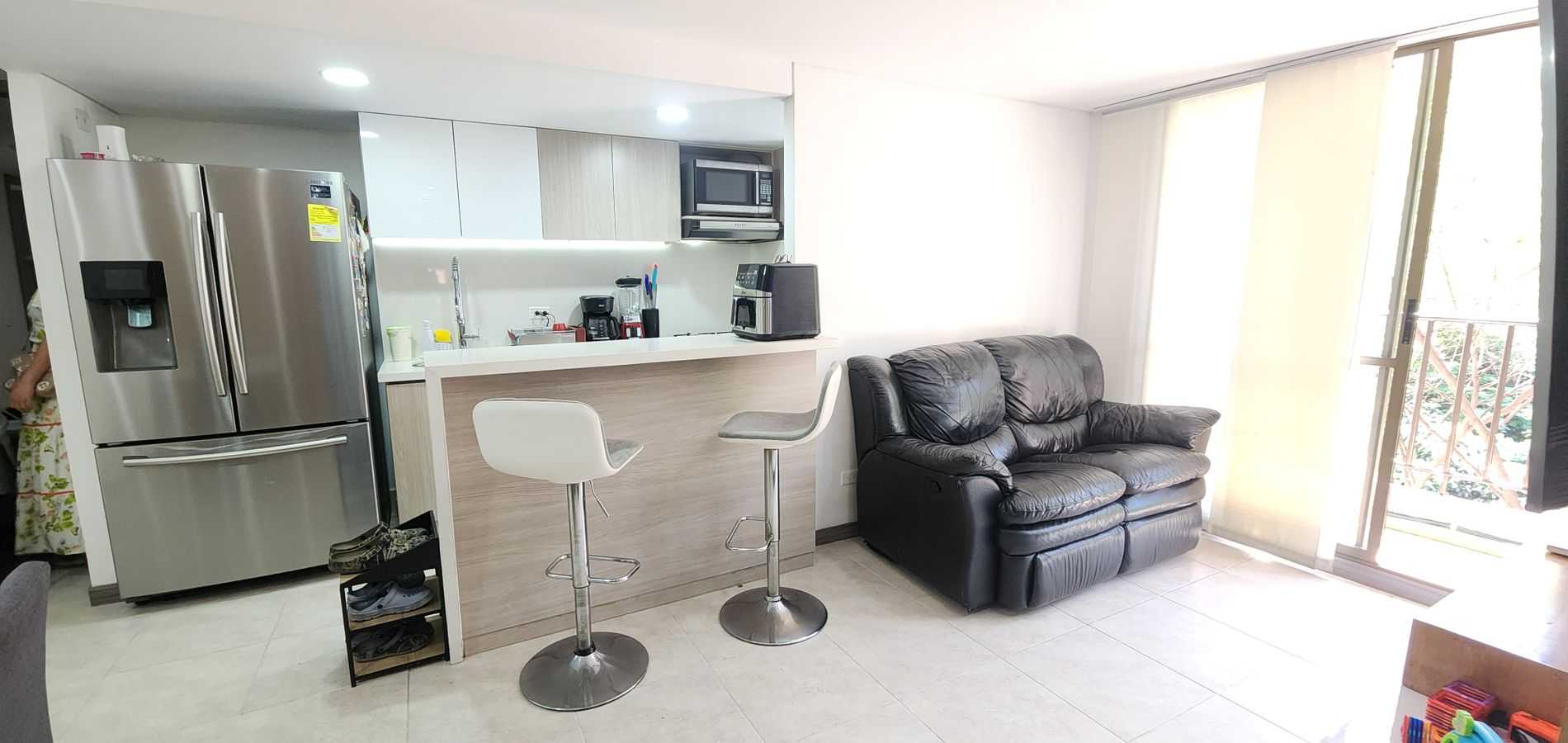 Apartamento en venta Rodeo Alto (Sistema de domótica integra-0