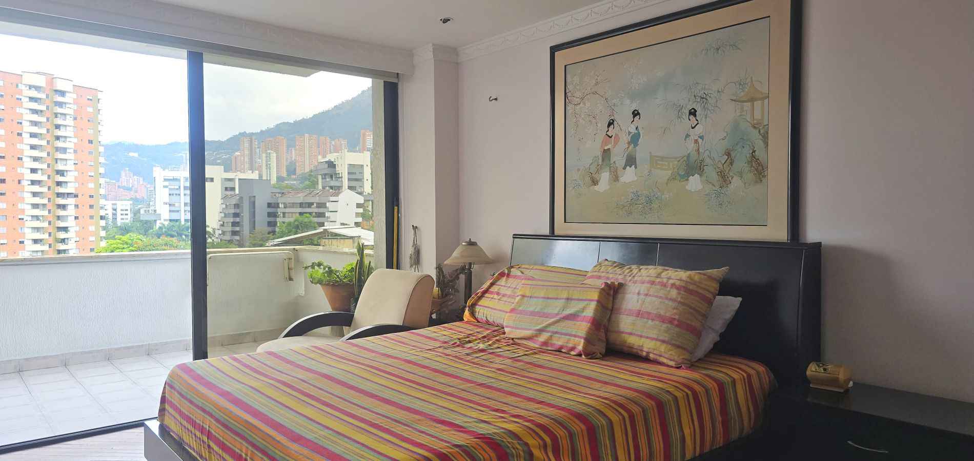 Apartamento en venta en El Poblado, Medellín-2