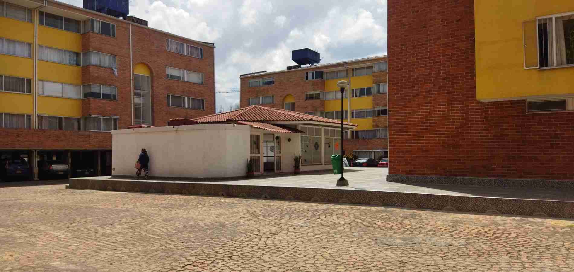 Vendo Apto remodelado Bogotá D.C Barrio Spring-Suba-1