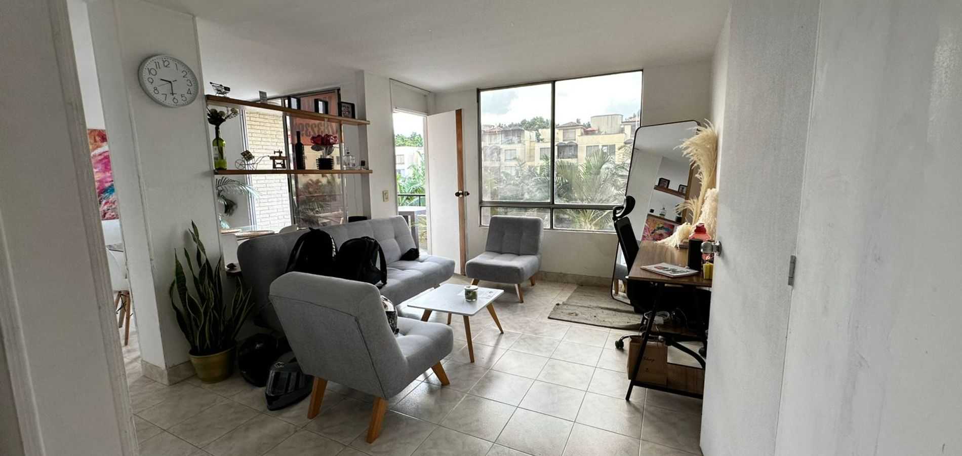 Apartamento en venta en Patio Bonito 4 Habitaciones-0