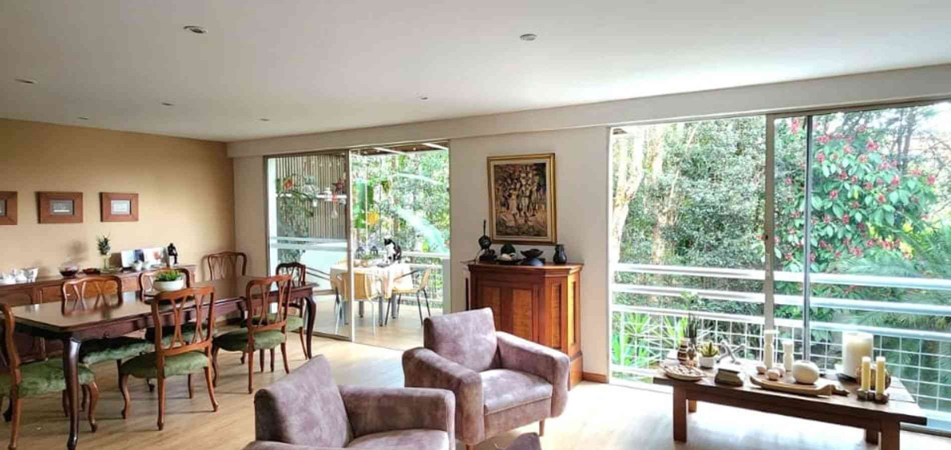 EN VENTA, CASA EN EL POBLADO, SECTOR SAN LUCAS, 3 NIVELES