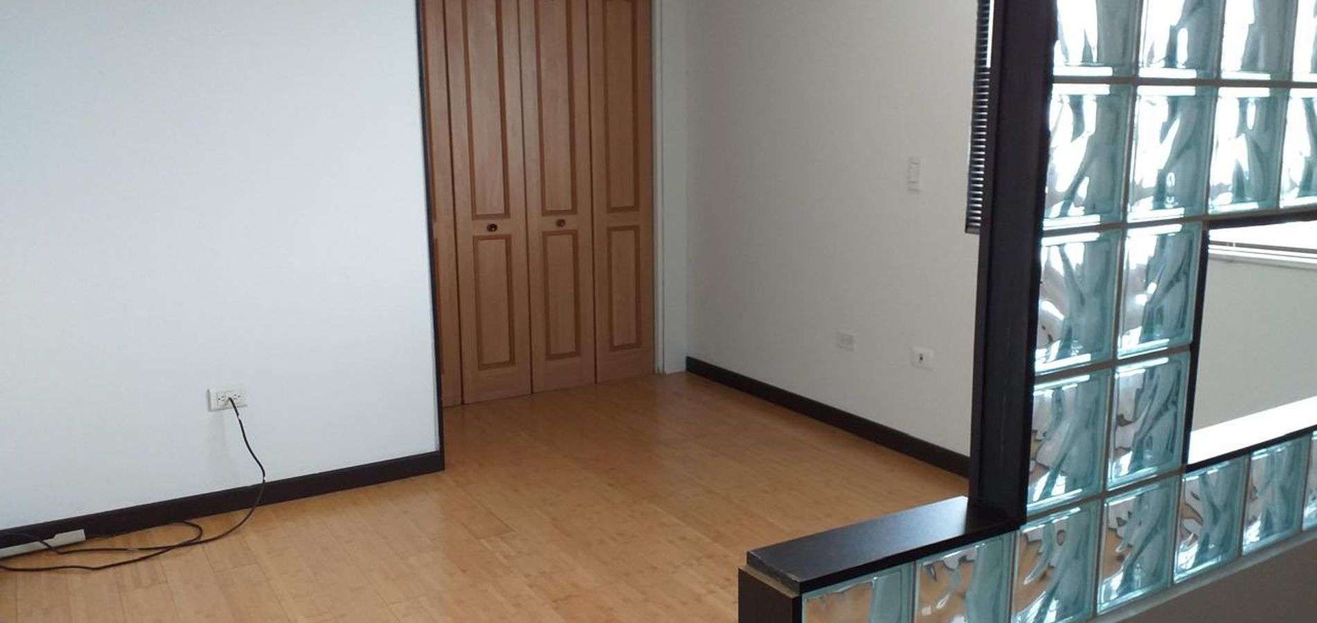 Apartamento en venta en Quesada, Bogotá-0