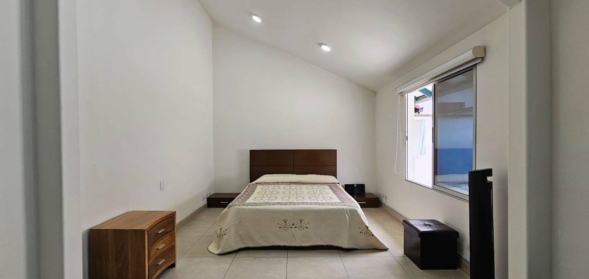 CASA UNIFAMILIAR EN VENTA SECTOR VILLAGRANDE-ENVIGADO