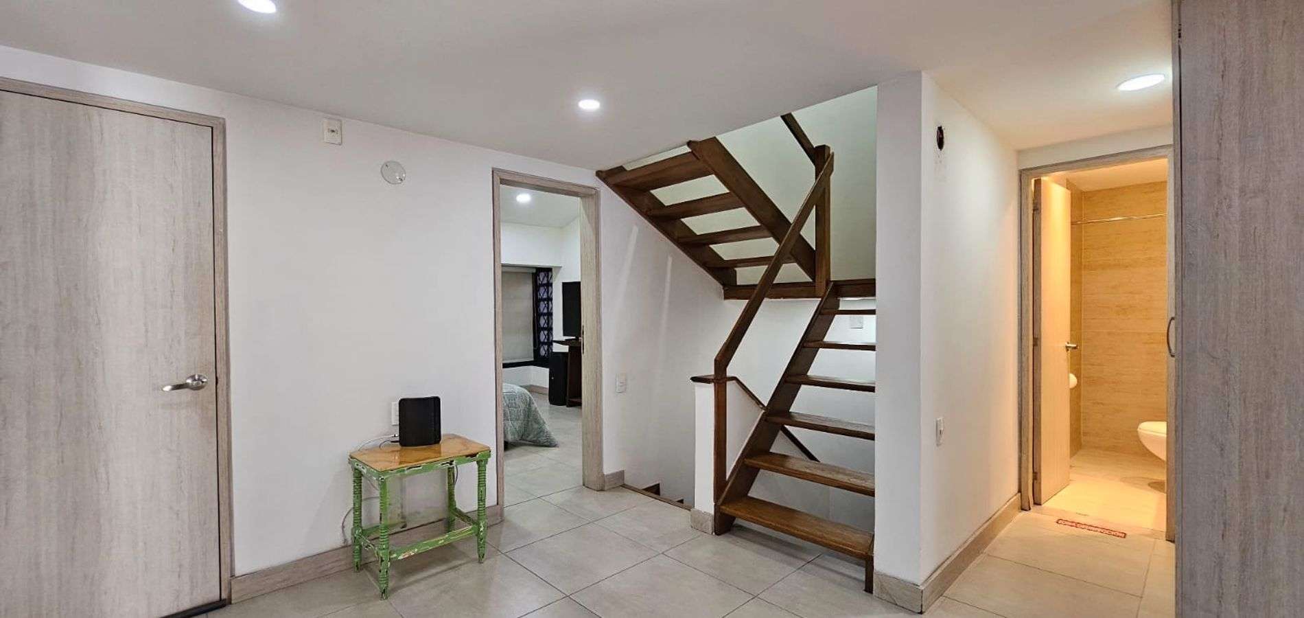 CASA UNIFAMILIAR EN VENTA SECTOR VILLAGRANDE-ENVIGADO-0
