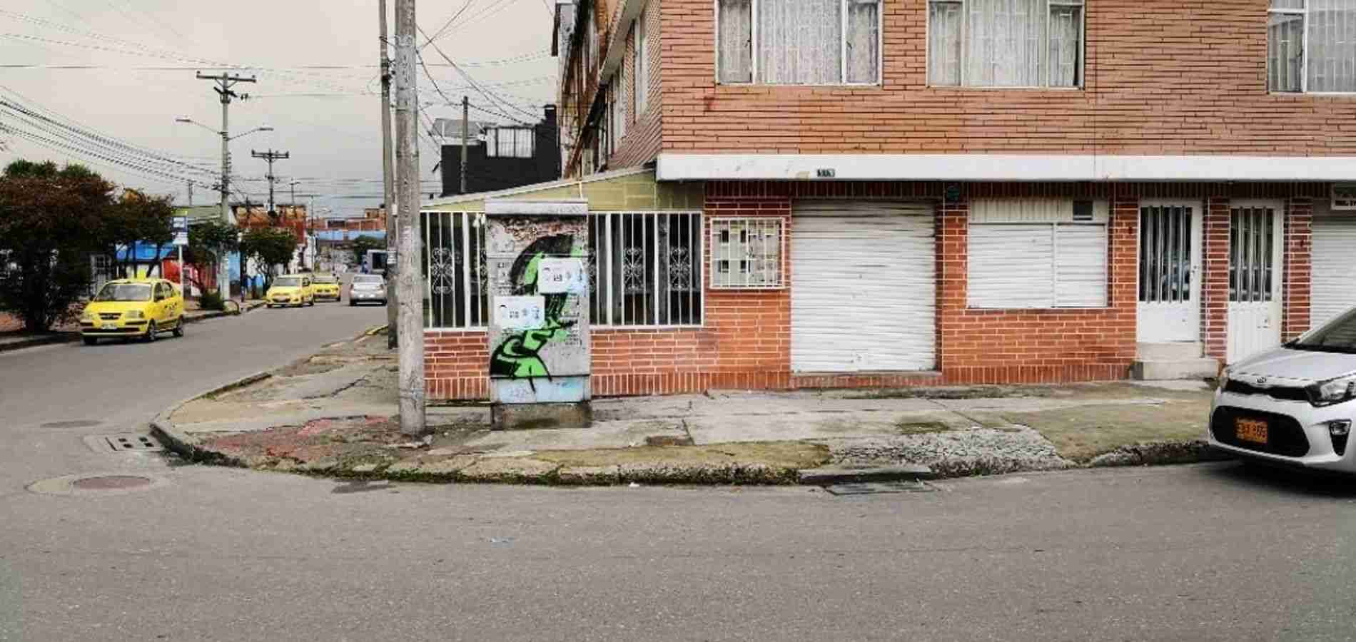 CASA COMERCIAL ESQUINERA - VENTA - BARRIO LA FRANCIA-1