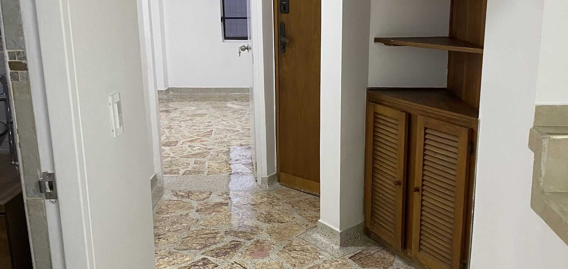 Apartamento en venta en Laureles, Medellín-1