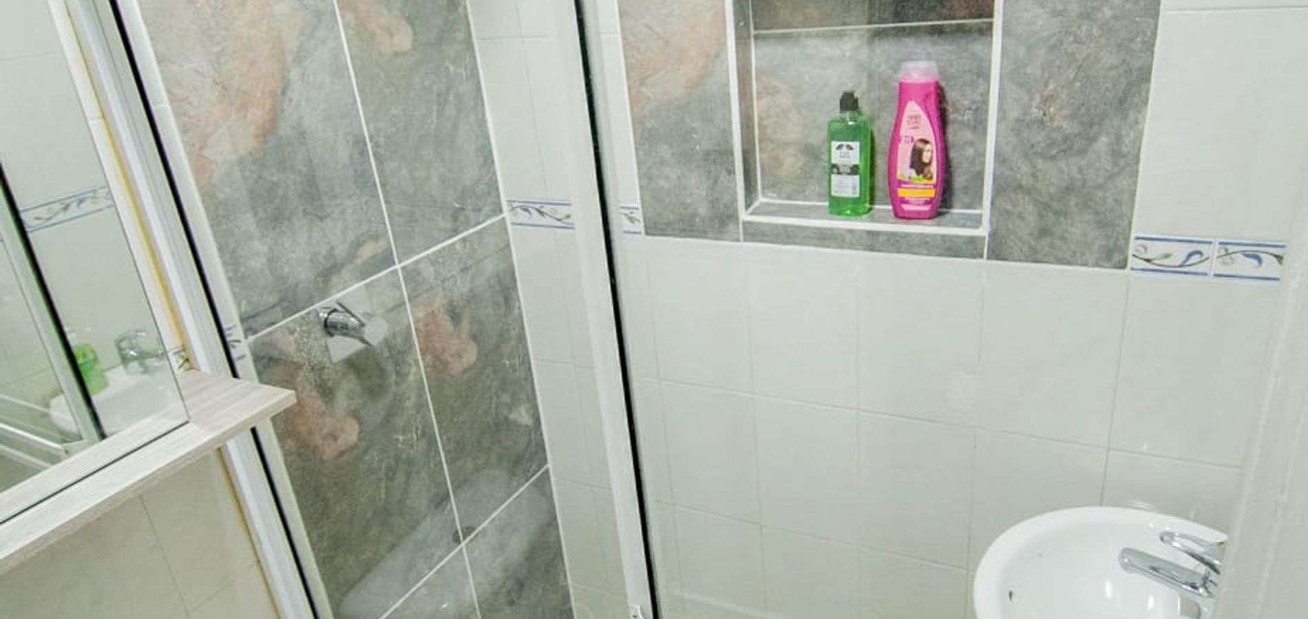 SE VENDE APARTAMENTO AMOBLADO EN CONQUISTADORES