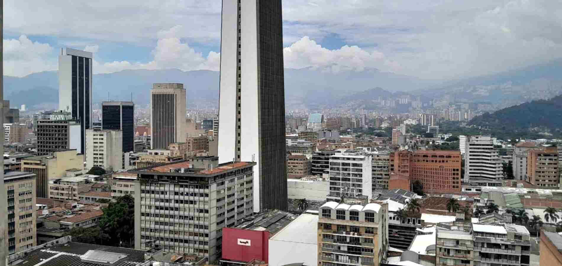 VENTA APARTAMENTO LA CANDELARIA AVD ORIENTAL MEDELLIN-3