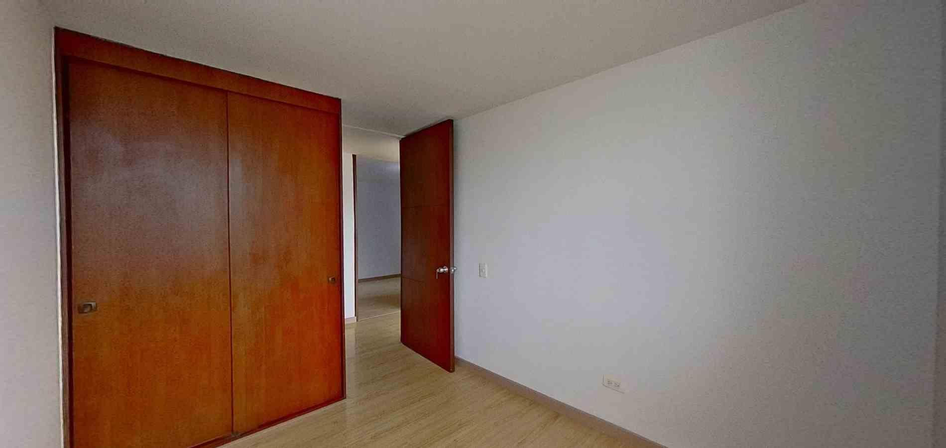 Apartamento para Venta en Bosque de Hayuelos-1