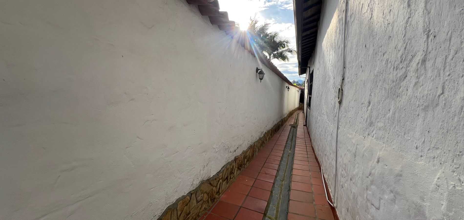 Casa finca en Llanogrande, vereda Cabeceras, a 800m2 aproxim-0