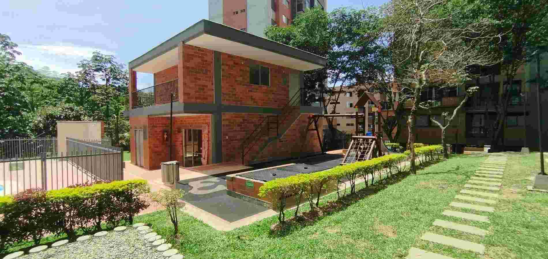 Mall Suramérica.Apartamento en venta-0