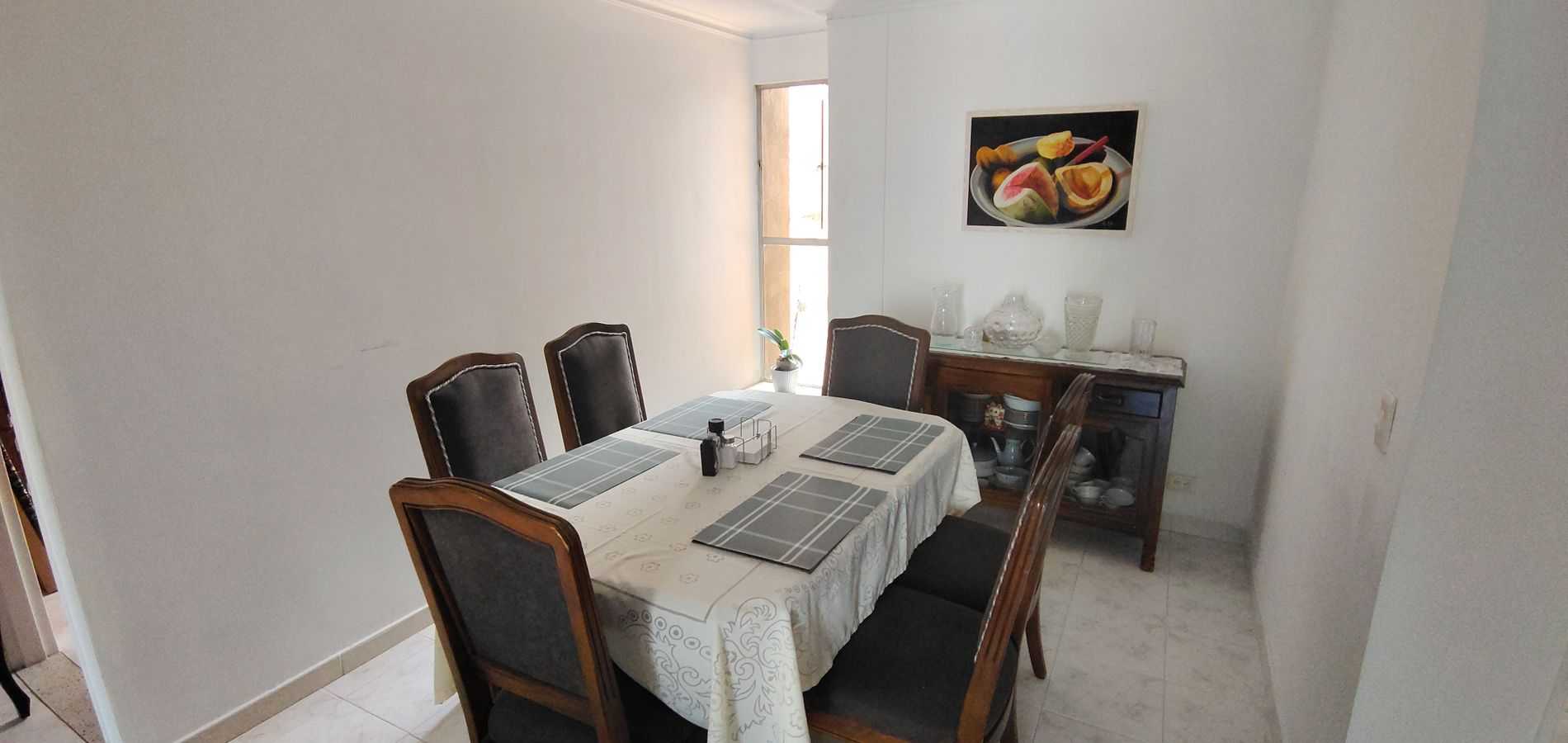 APARTAMENTO ESPACIOSO Y ACOGEDOR EN LAURELES FLORIDA NUEVA