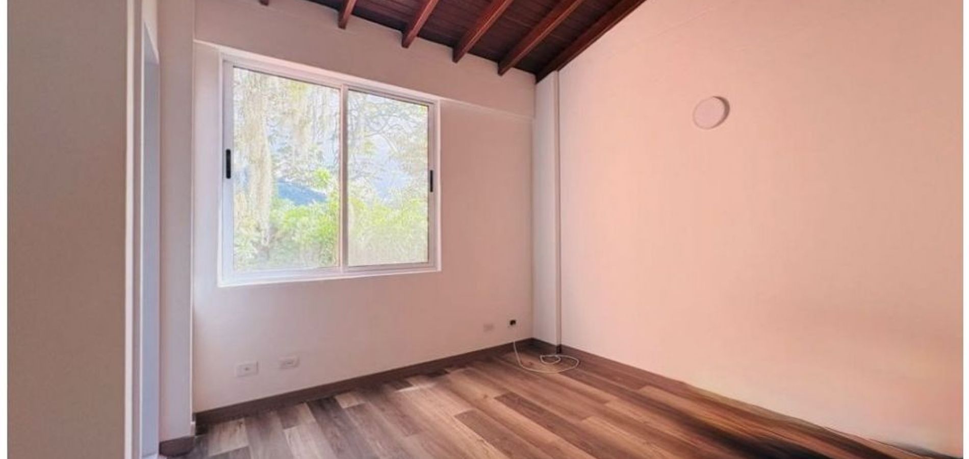 casa de 3 niveles en loma de brujas - Envigado-3