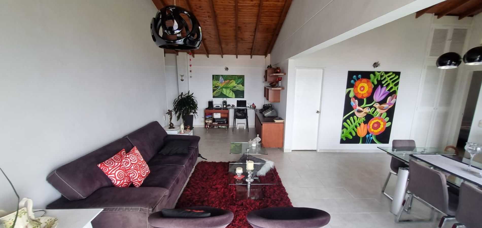 Apartamento en venta en la Visitacion El Poblado 98 mt-2