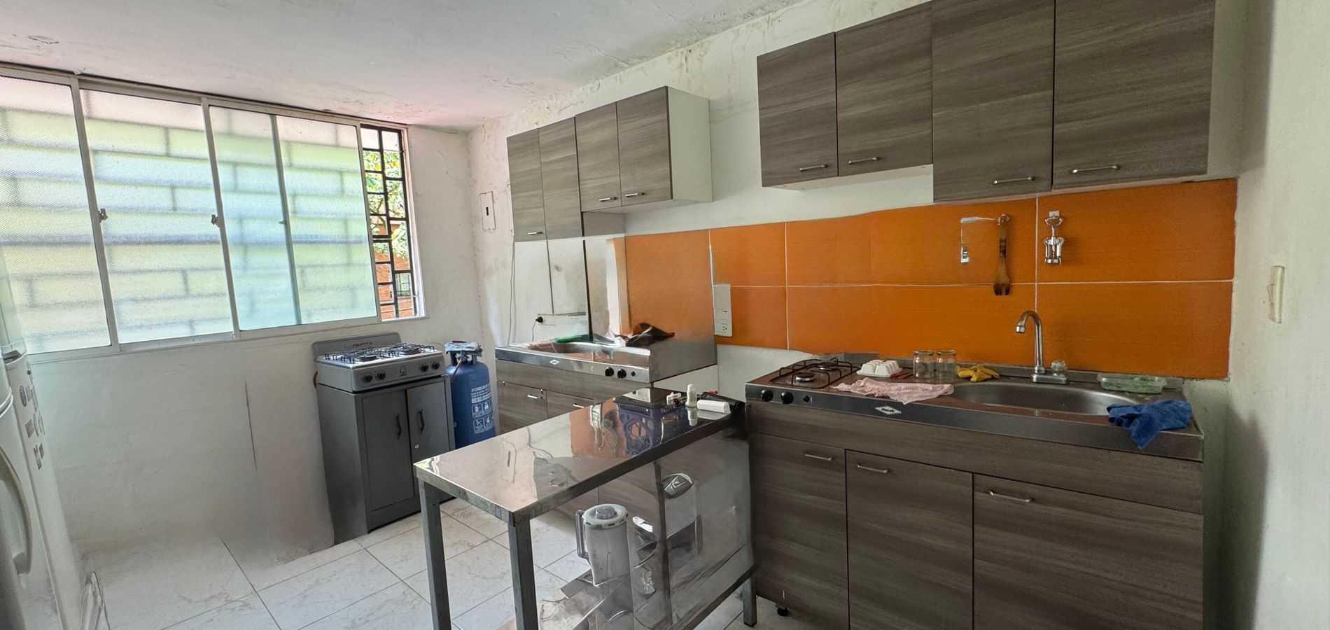 Casa en venta en Laureles, Medellín-0