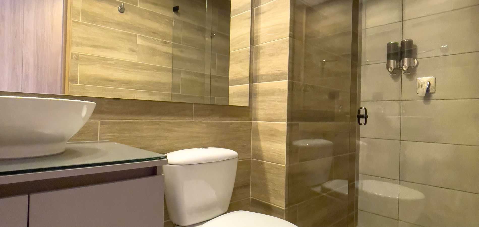 Apartamento en venta en Barrios Unidos, Bogotá-0