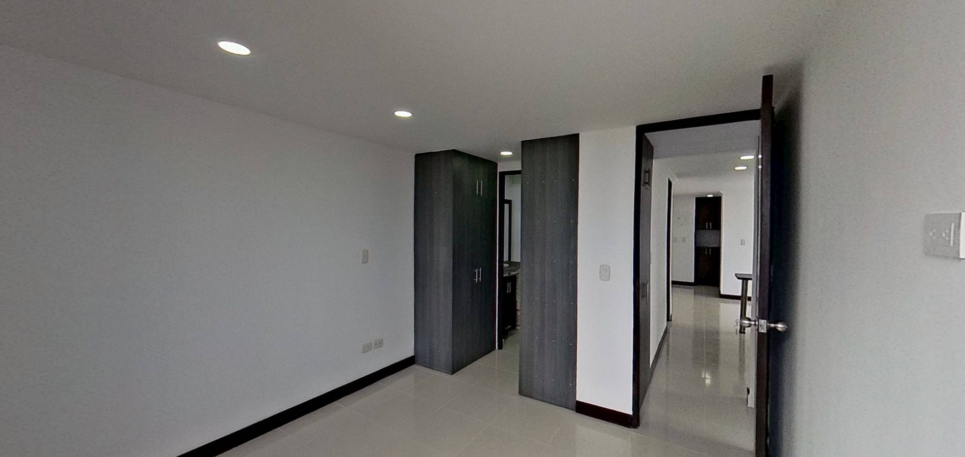 Venta Apartamento en itagui, Palmeiras. solo una torre. Cerc-0