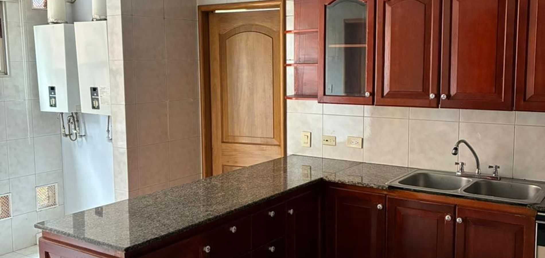 Apartamento en venta en Santa Paula-3