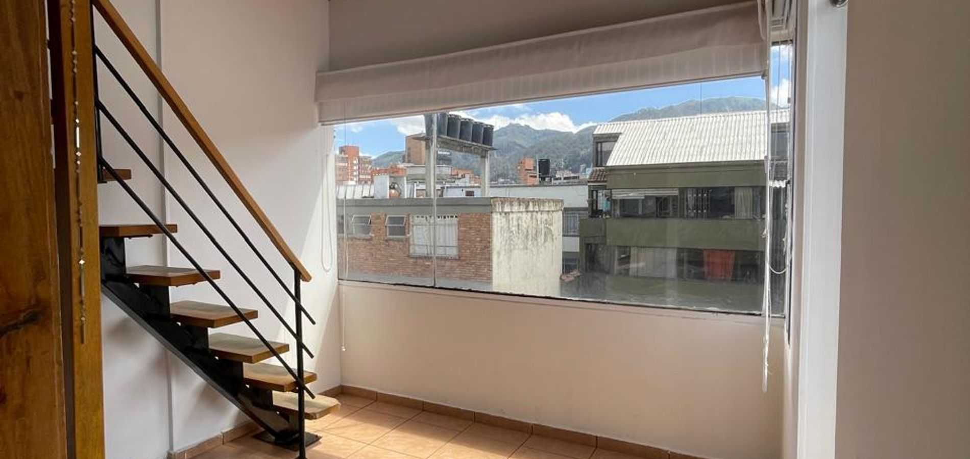 Apartamento en venta en Barrios Unidos, Bogotá-0