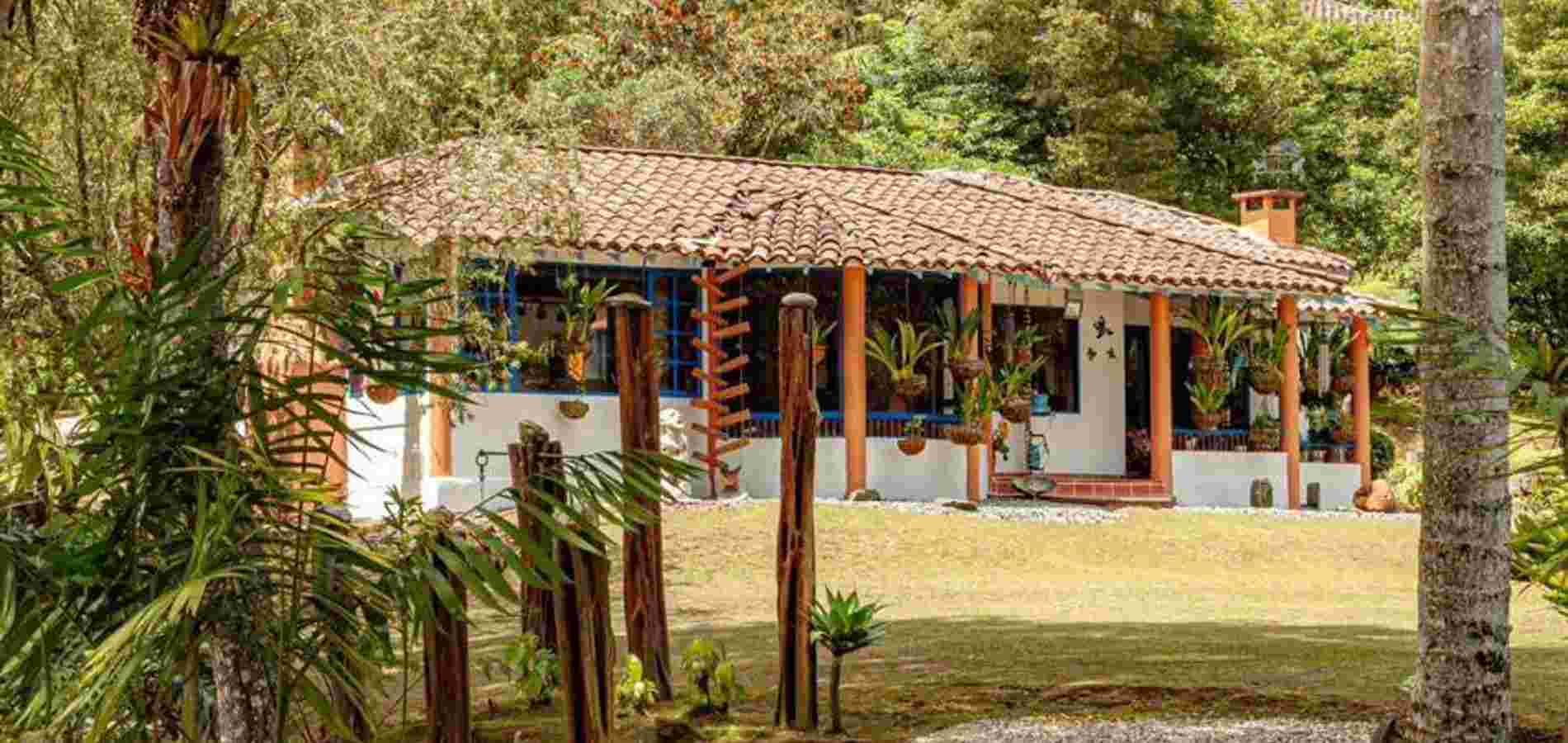 VENTA HERMOSA CASA FINCA EN EL SECTOR EL SALADO EL RETIRO AN