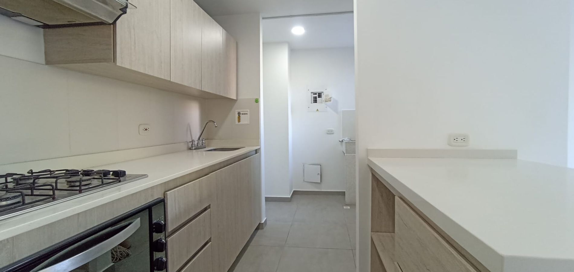 Apartamento en venta - Maderos del Retiro-2