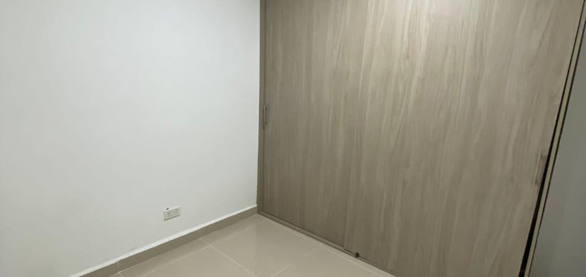 VENTA DE CASA CON APARTAESTUDIO EN BARRIO CABAÑAS - BELLO-3
