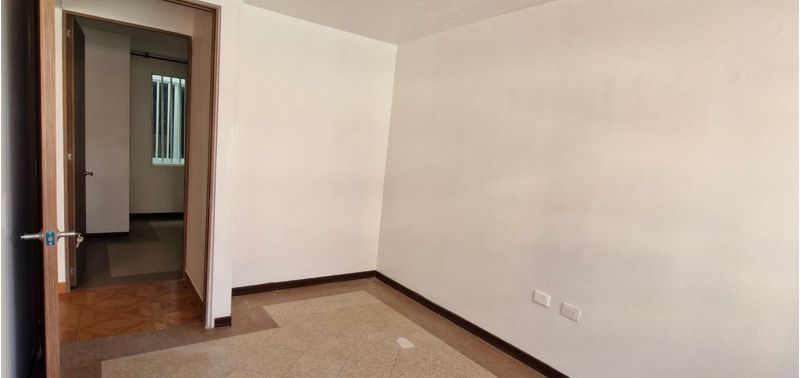Casa en Venta en Madrid, El Triunfo-14