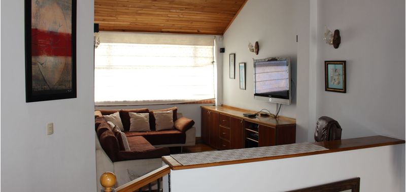 Casa en Venta en Cota, Cota-2