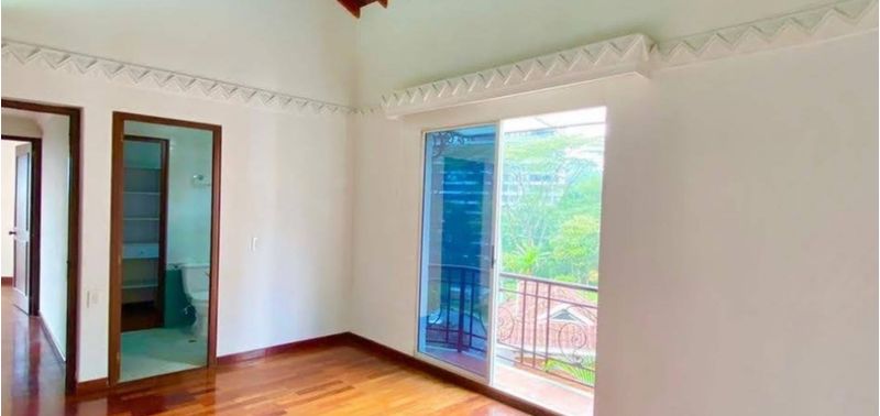 Casa en Venta en Medellín, Altos del Poblado-2