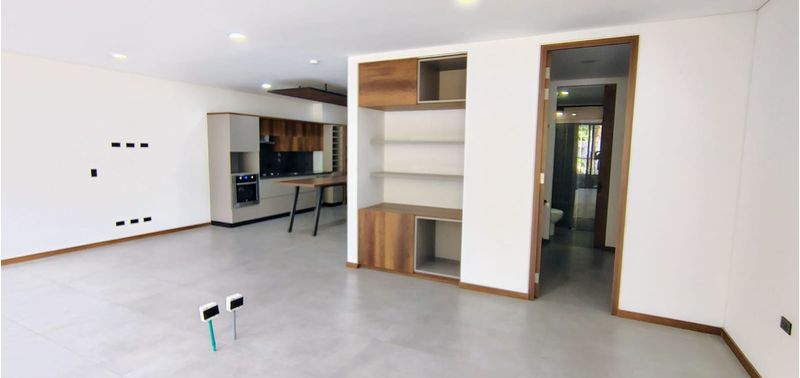 Apartamento en Venta en Medellín, Las Palmas-0