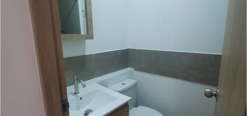 Apartamento en Venta en Sabaneta, Las Lomitas-3