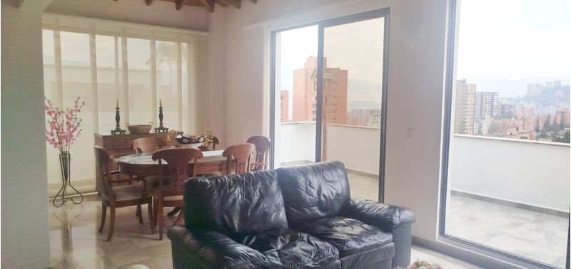 Apartamento en Venta en Medellín, El Poblado-2
