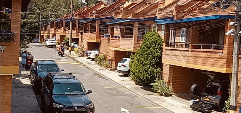 Casa en Venta en Medellín, Belén La Mota-36