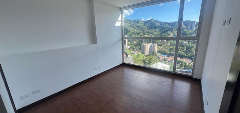 Apartamento en Venta en Sabaneta, Aves Maria-2
