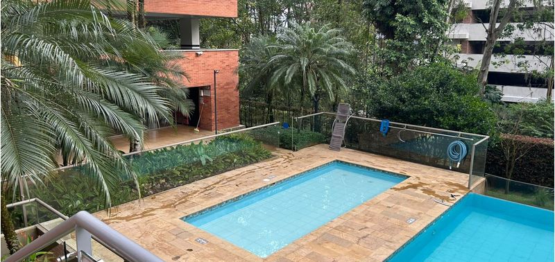 Apartamento en Venta en Medellín, Altos del Poblado-19