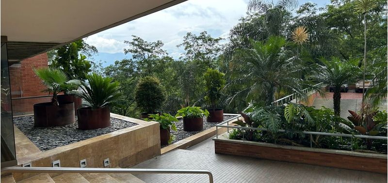 Apartamento en Venta en Medellín, Altos del Poblado-24