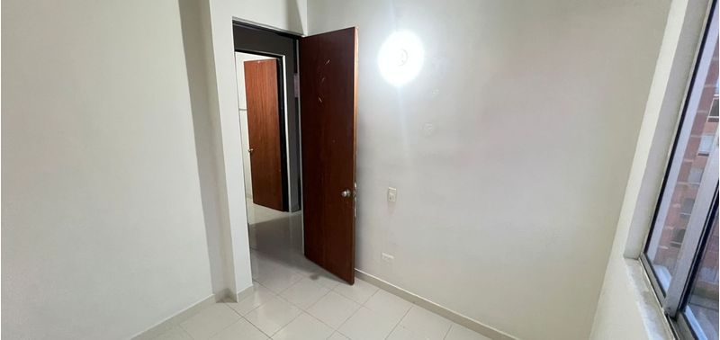 Apartamento en Venta en Madrid, Reserva de Madrid-10