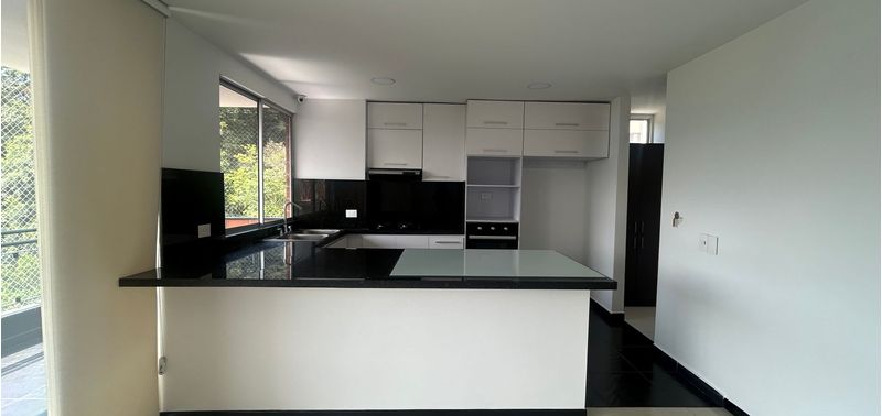 Apartamento en Venta en Medellín, Lleras-1