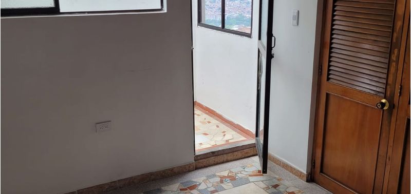 Apartamento en Venta en Medellín, Castilla-1