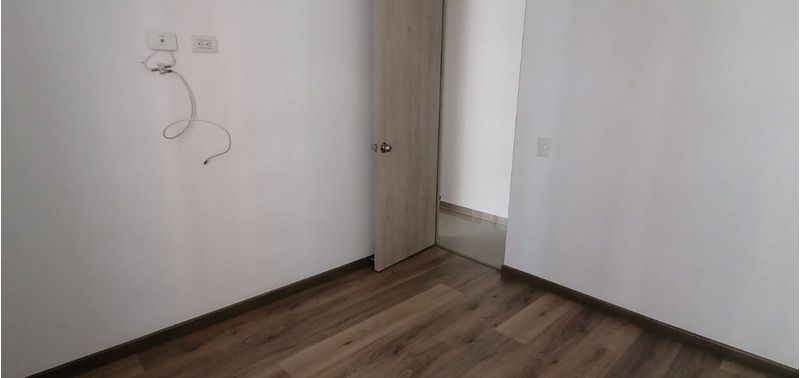 Apartamento en Venta en Sabaneta, Calle Nueva-0
