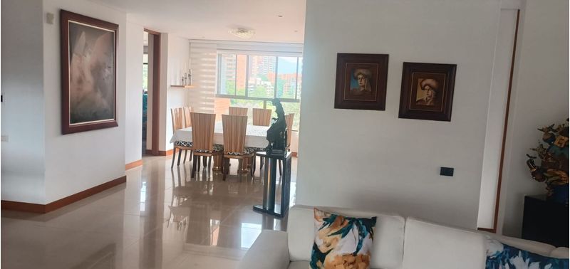 Apartamento en Venta en Medellín, El Poblado-0