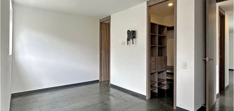 Apartamento en Venta en Envigado, La Abadía-0