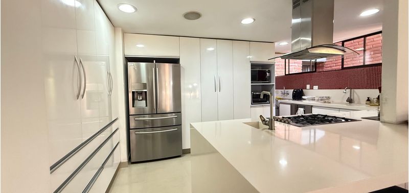 Apartamento en Venta en Medellín, Loma de los Parra