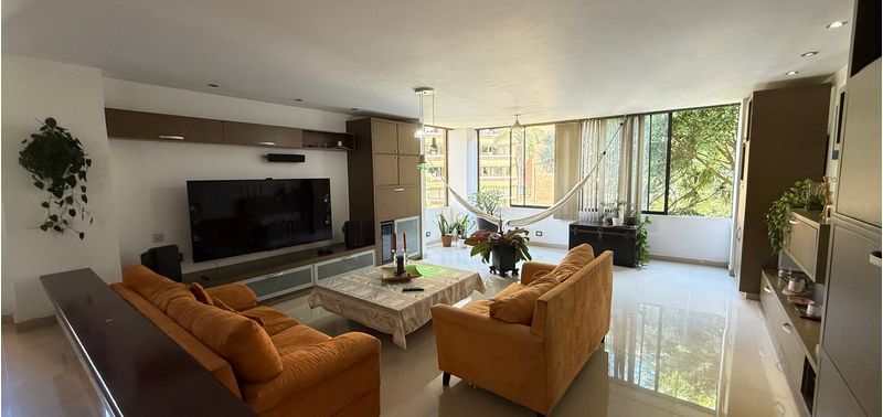 Apartamento en Venta en Medellín, Loma de los Parra-3