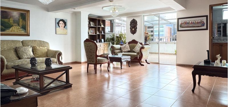 Apartamento en Venta en Medellín, Santa Teresita-0