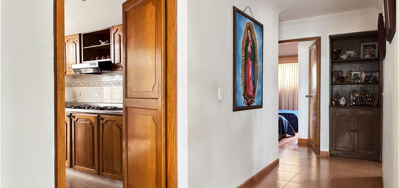 Apartamento en Venta en Medellín, Santa Teresita-2