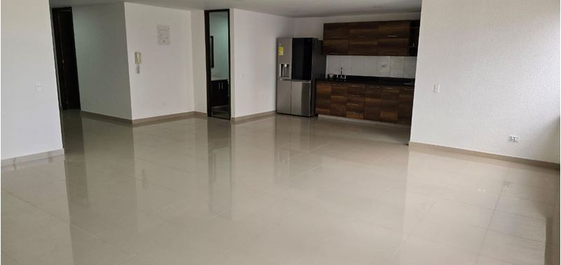 Apartamento en Venta en Sabaneta, Calle Del Banco-0