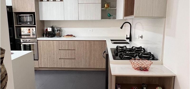 Apartamento en Venta en Medellín, El Poblado-0